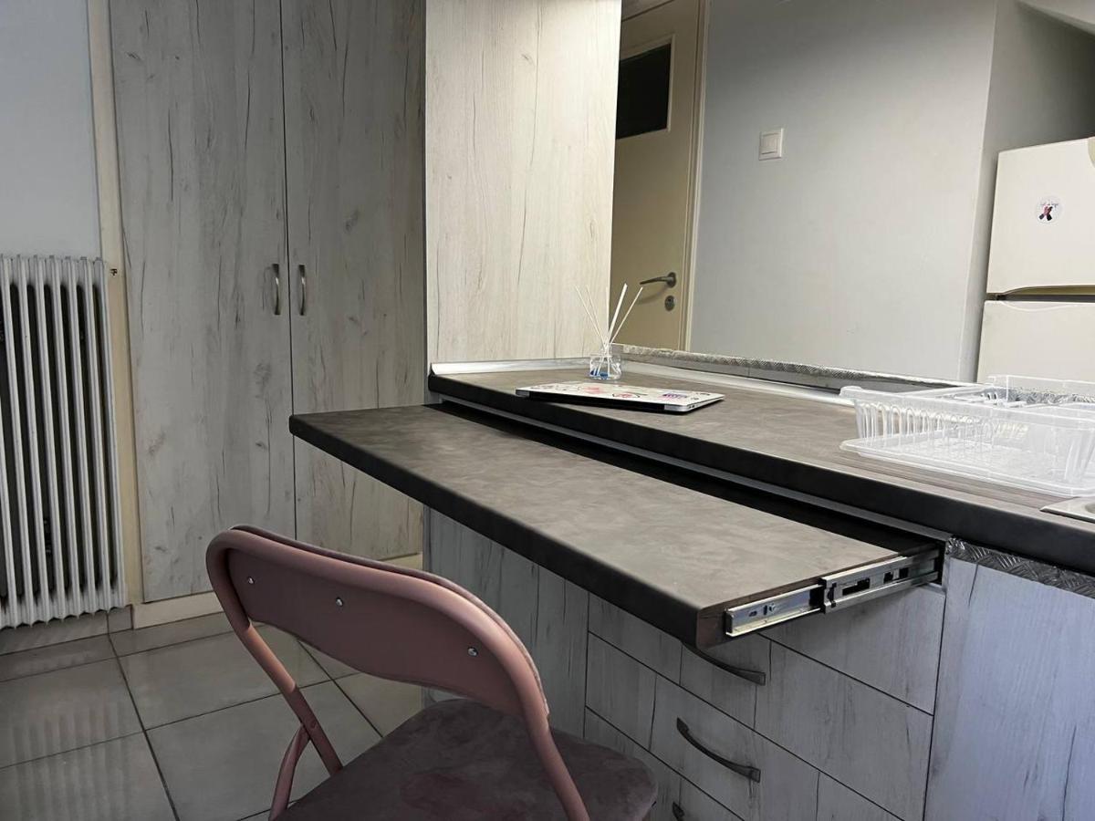 Central Renovated Studio Apartment Atena Exterior foto