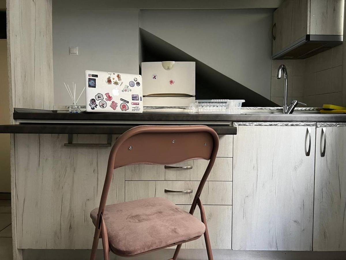 Central Renovated Studio Apartment Atena Exterior foto